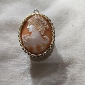 Elegant Cameo Pendant/Watch in Gold and Cream